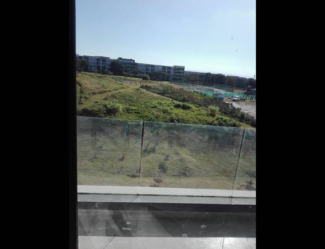 2 BEDROOM APARTMENT FOR SALE IN UMHLANGA RIDGE